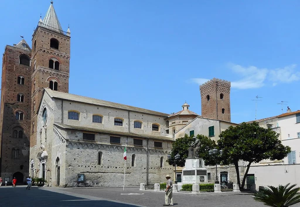 Albenga Cathedral — 1/1