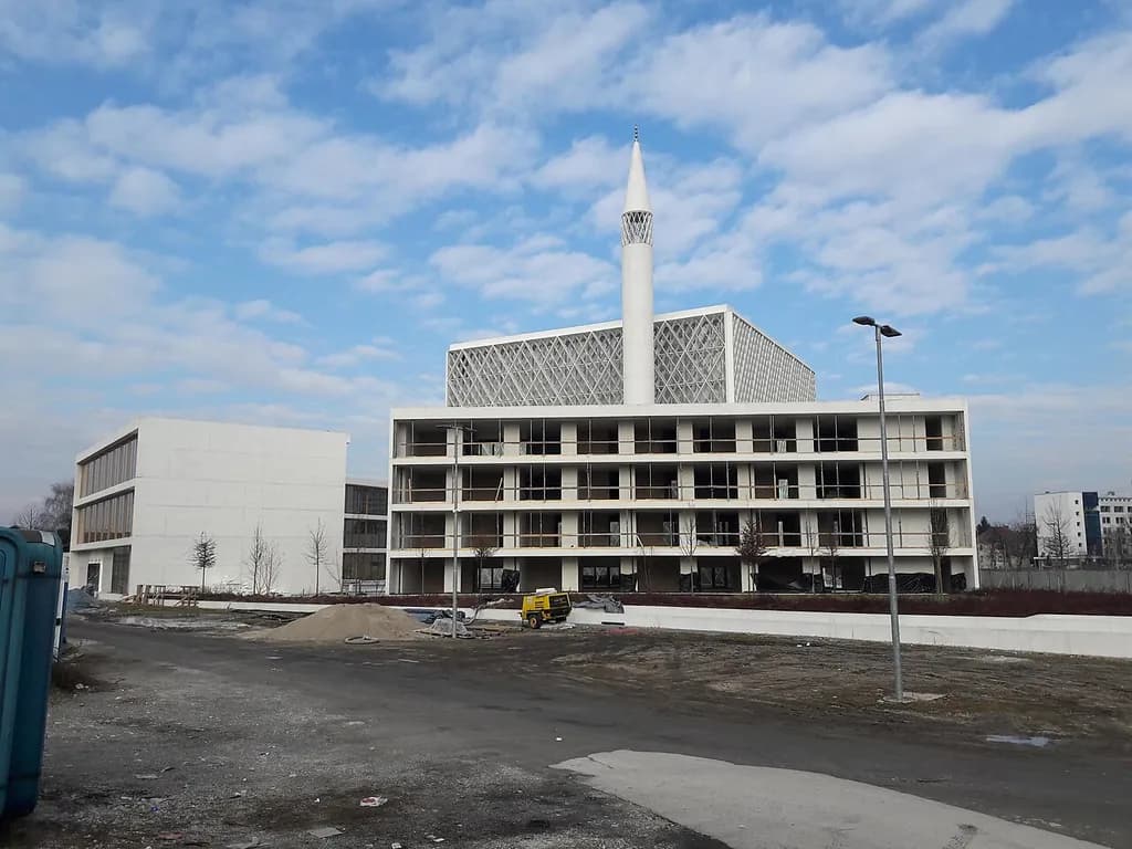 Ljubljana Mosque — 1/1
