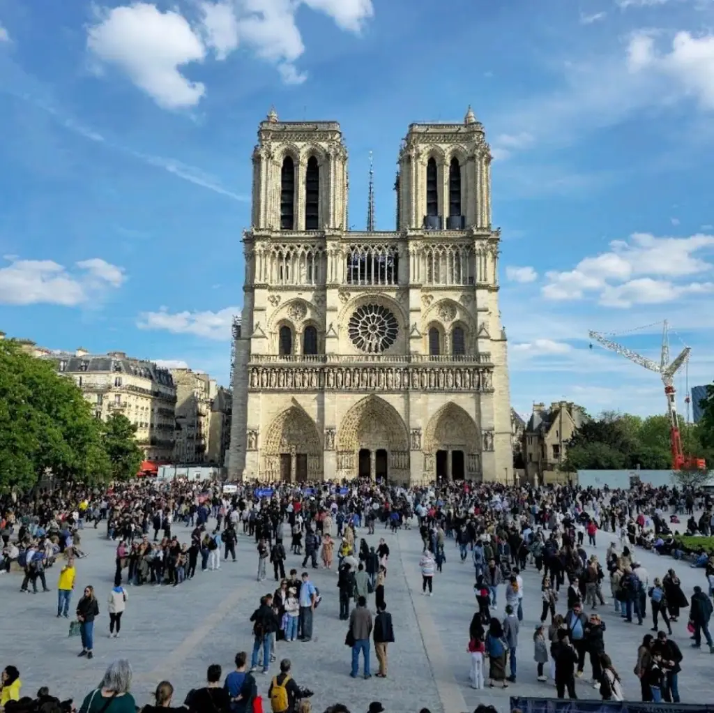 Cathedral Notre dame de Paris — 1/1
